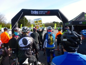 03 ride briefing on the start line