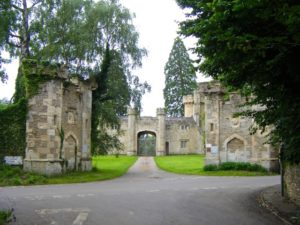 castle or gatehouse